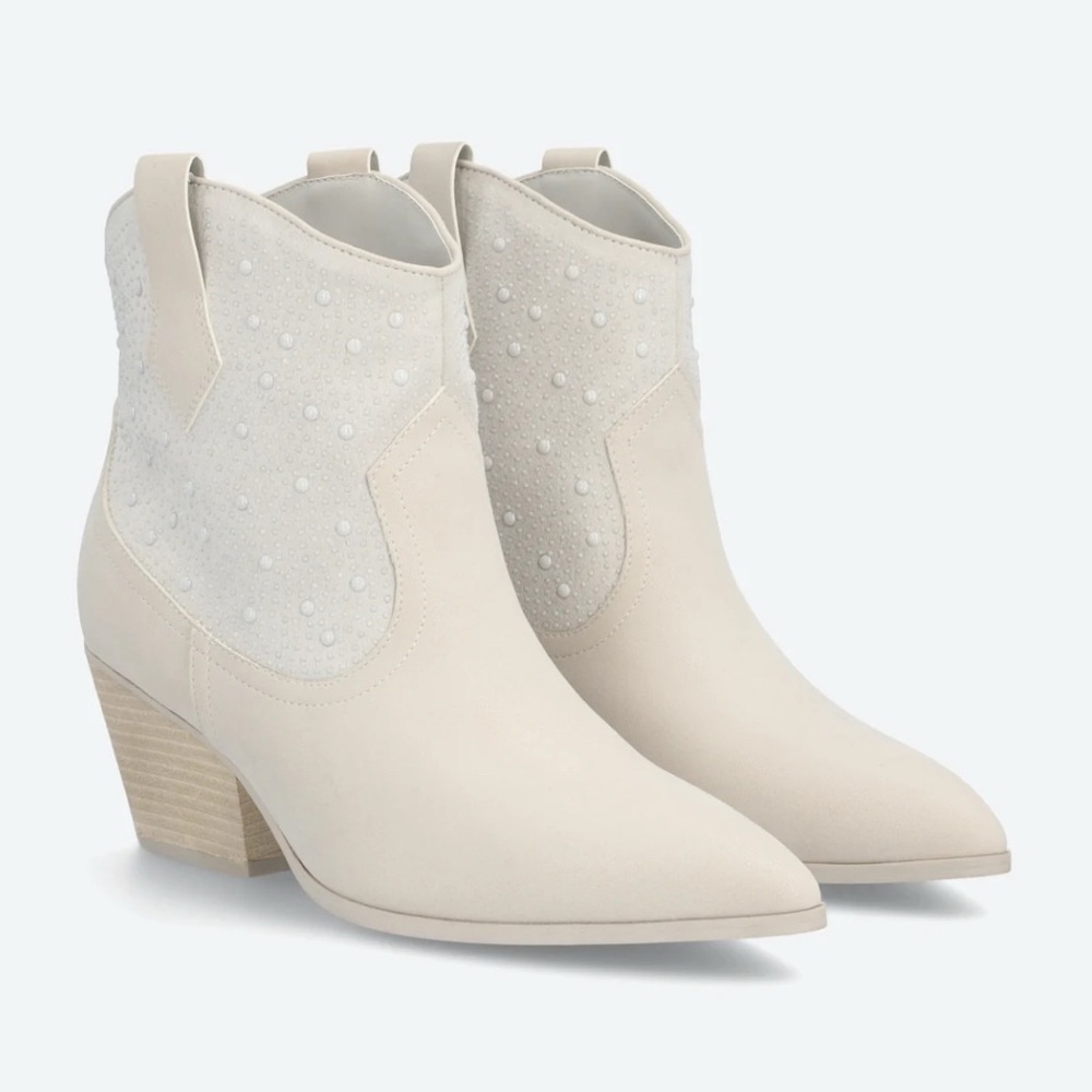 Cowgirl Booties Off-White Cream Pearl Studded Western Boots Block Heel Elegant